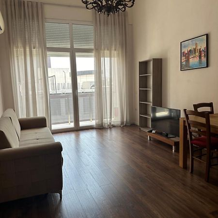Ambassador Tirana Apartment Екстер'єр фото