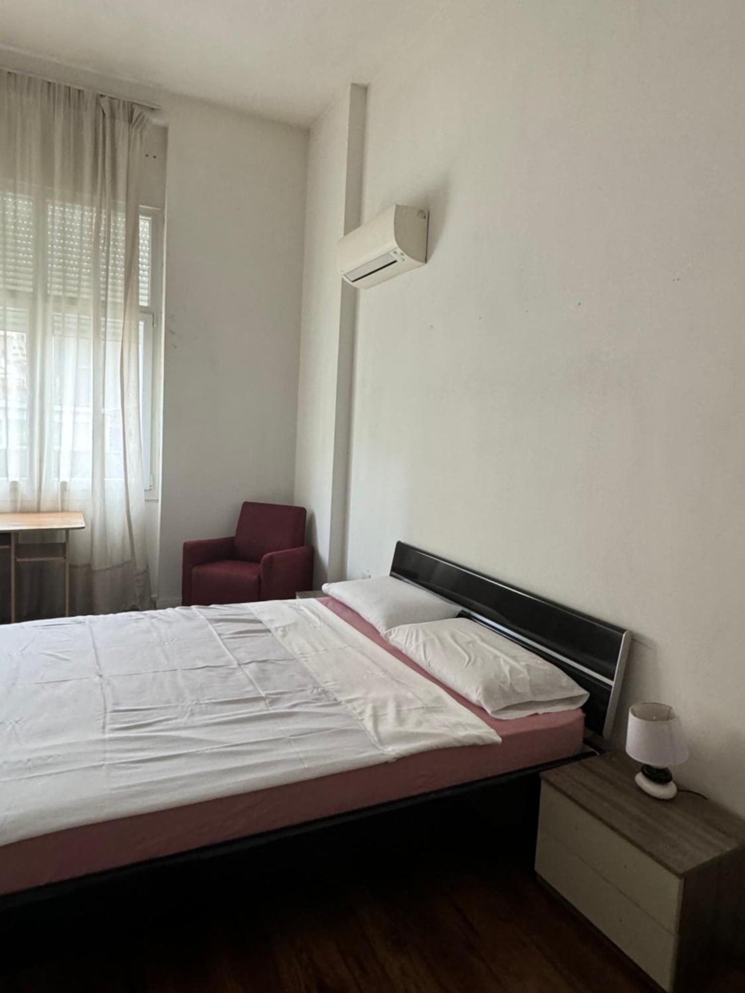 Ambassador Tirana Apartment Екстер'єр фото