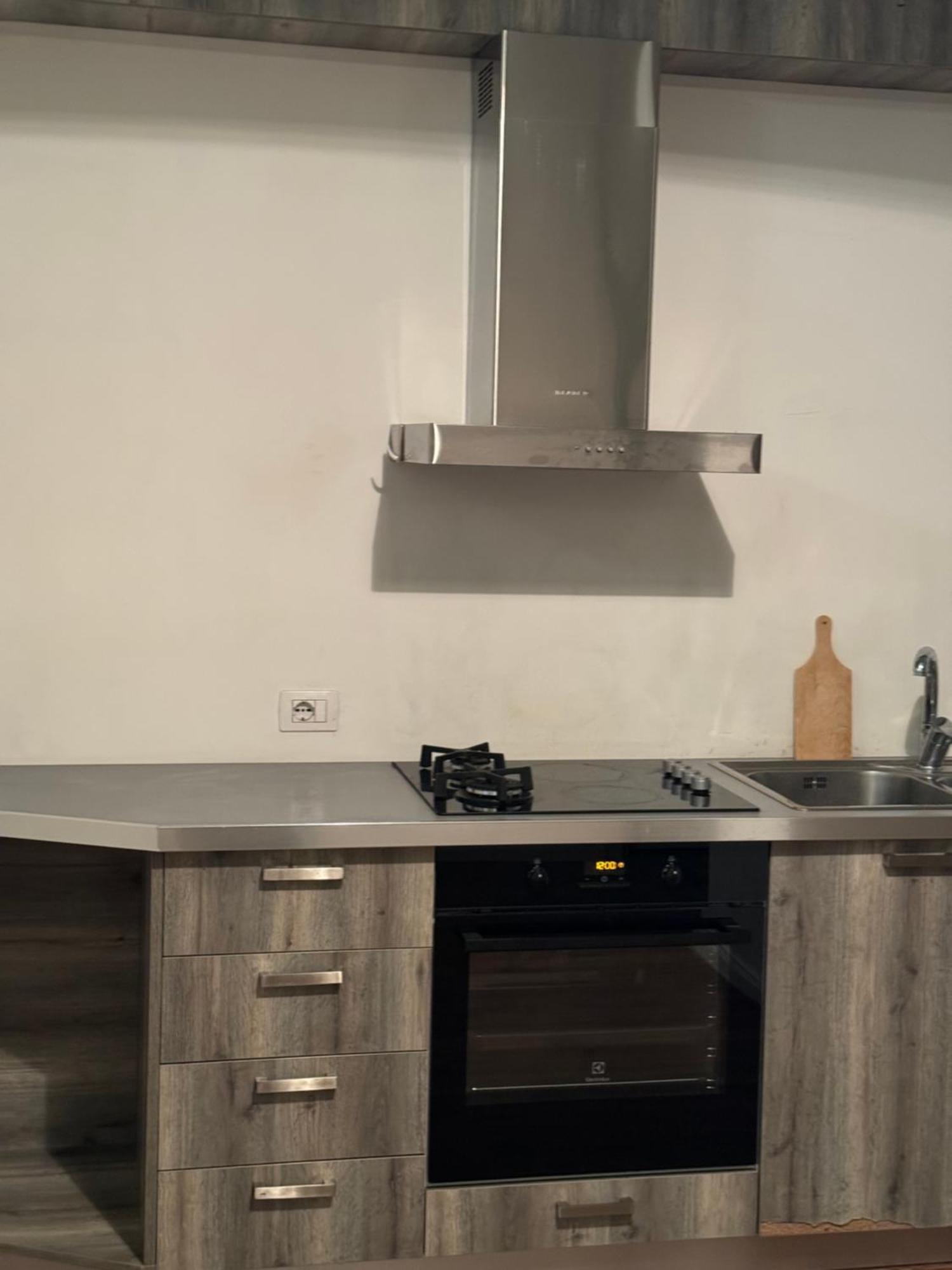Ambassador Tirana Apartment Екстер'єр фото