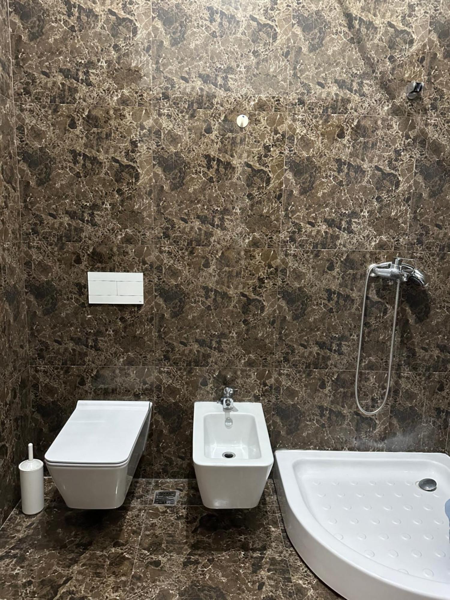 Ambassador Tirana Apartment Екстер'єр фото